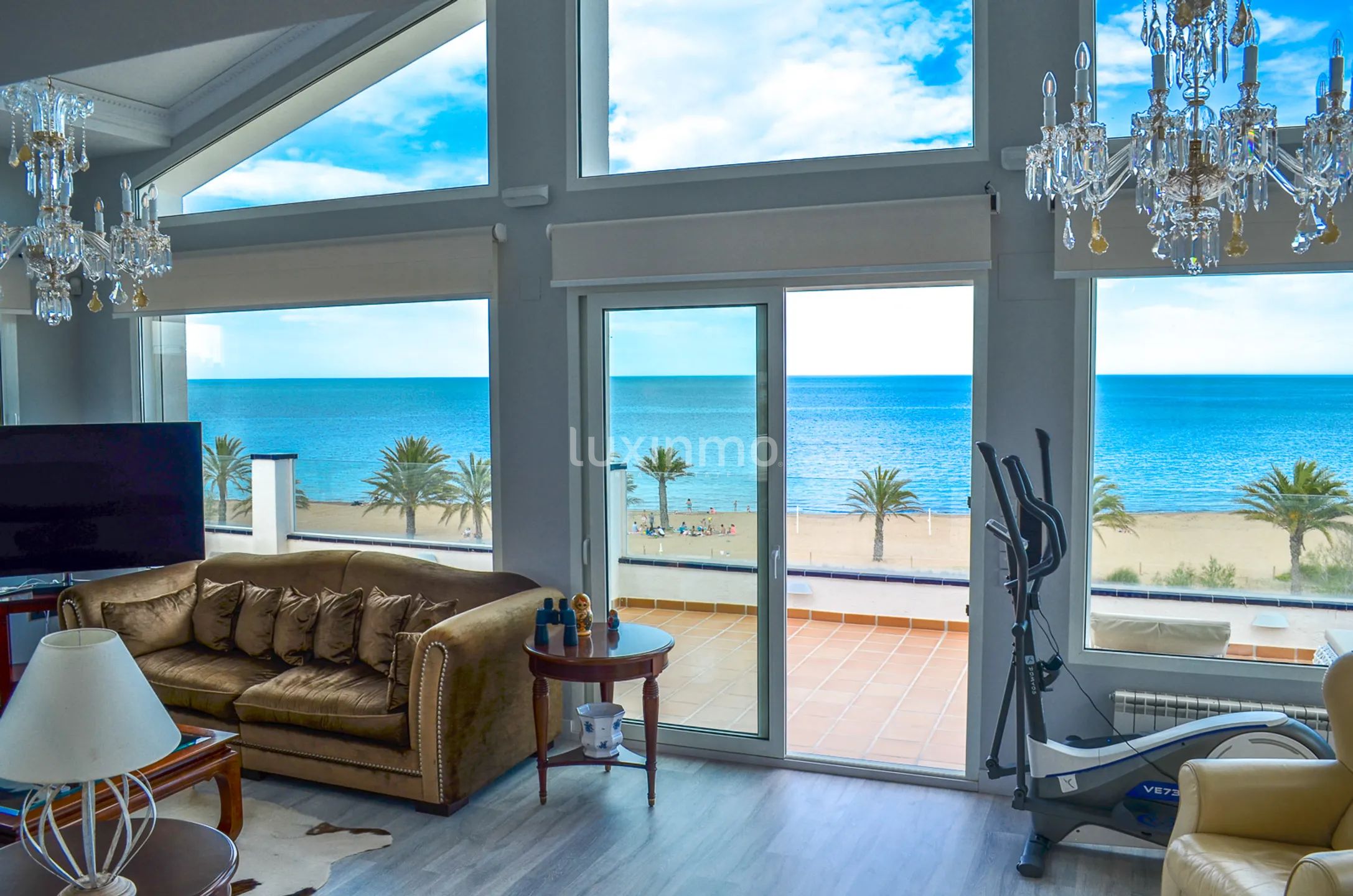 Luxury seafront penthouse